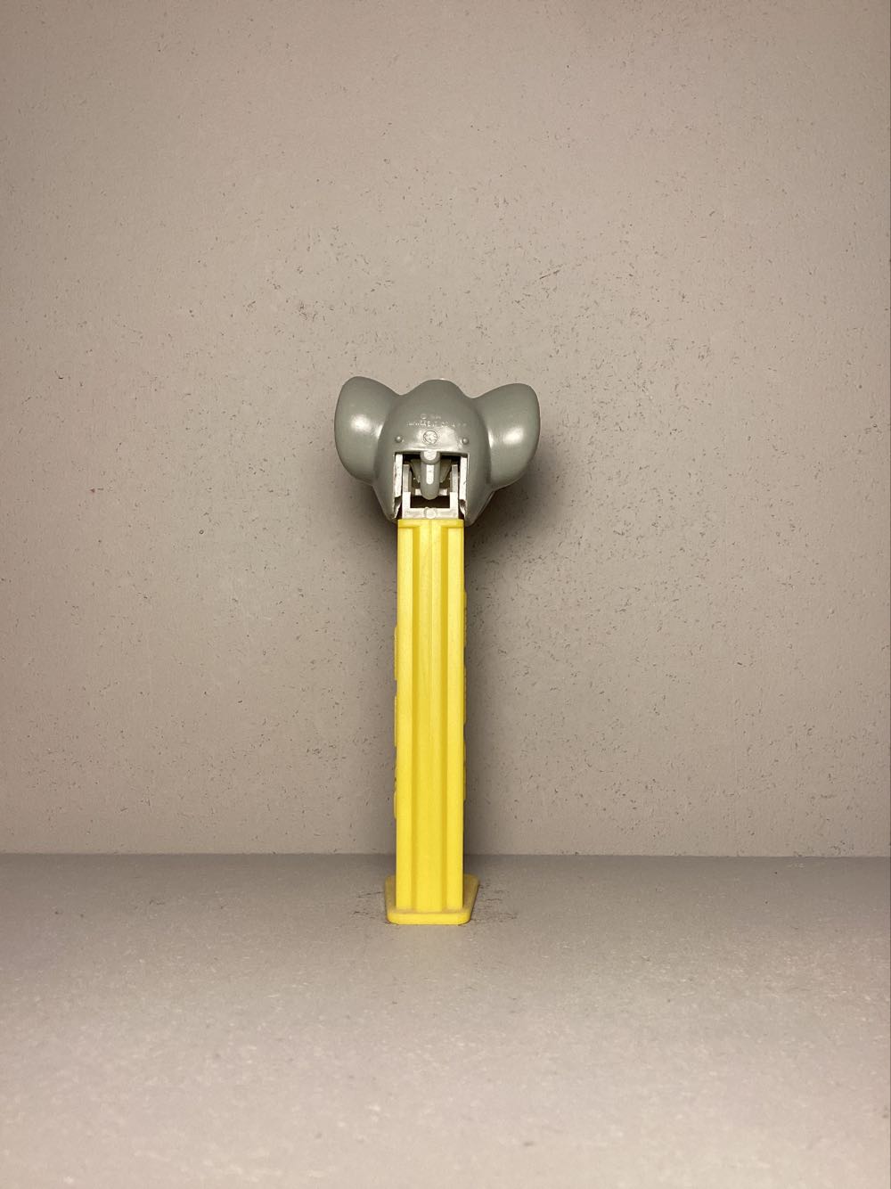 MGM - Tuffy C (Muscle Mouse) - MGM pez collectible - Main Image 3