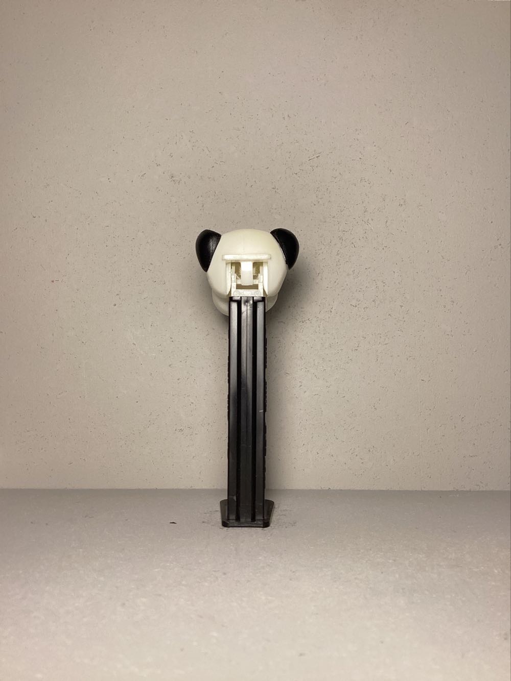 Hurricane Barky - BARKY BROWN pez collectible - Main Image 3