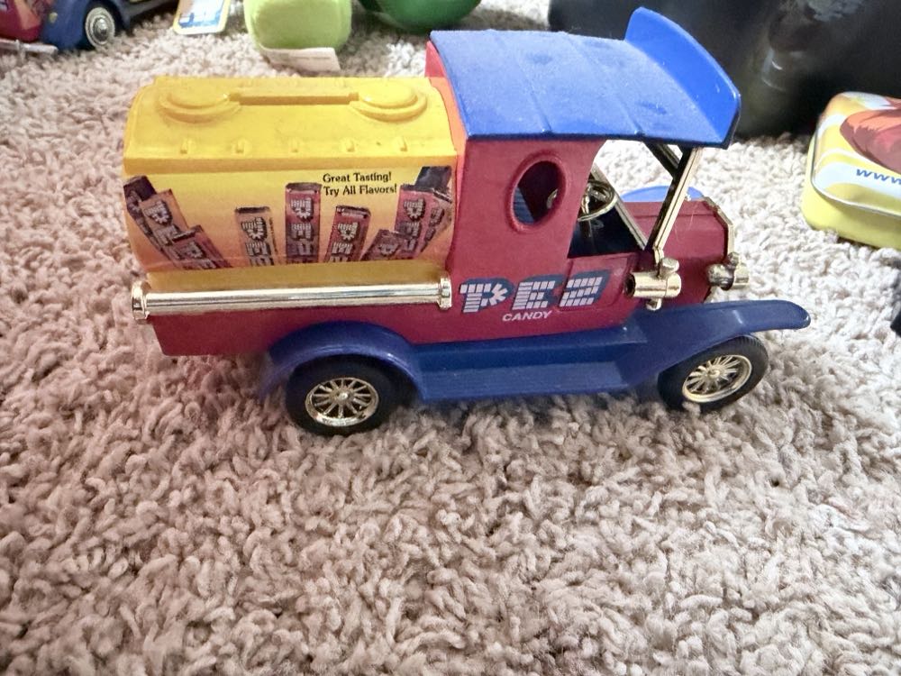 Truck Bank  pez collectible - Main Image 2