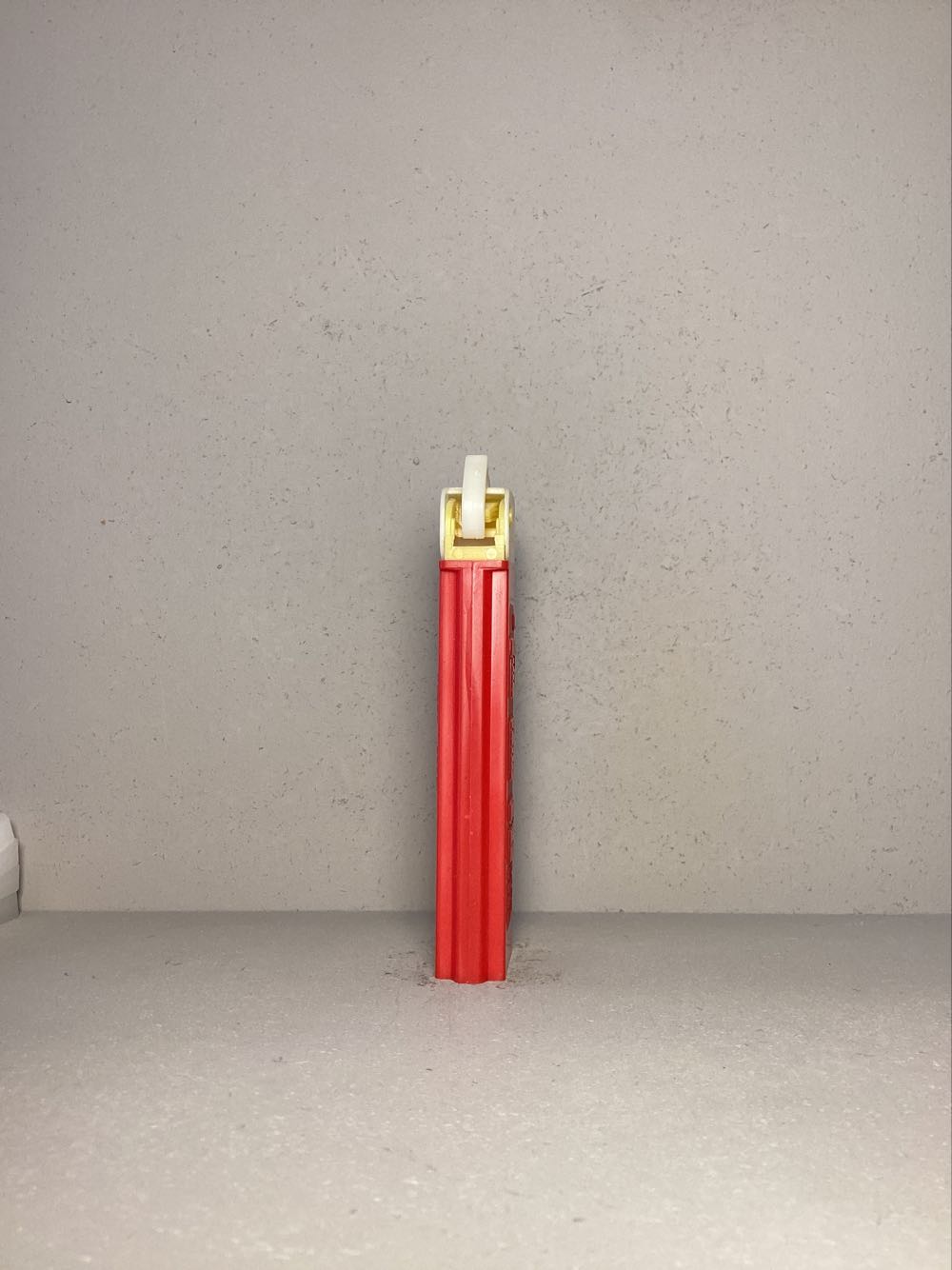 Regular A - REGULARS pez collectible - Main Image 3