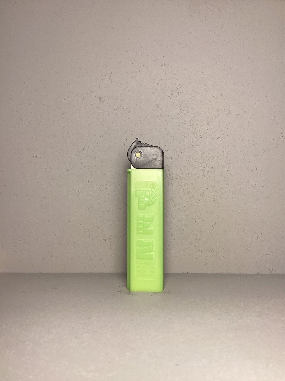 Regular-Retro - REGULARS pez collectible - Main Image 2