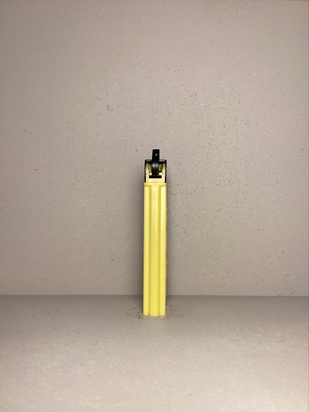 Regular- Retro - REGULARS pez collectible - Main Image 3