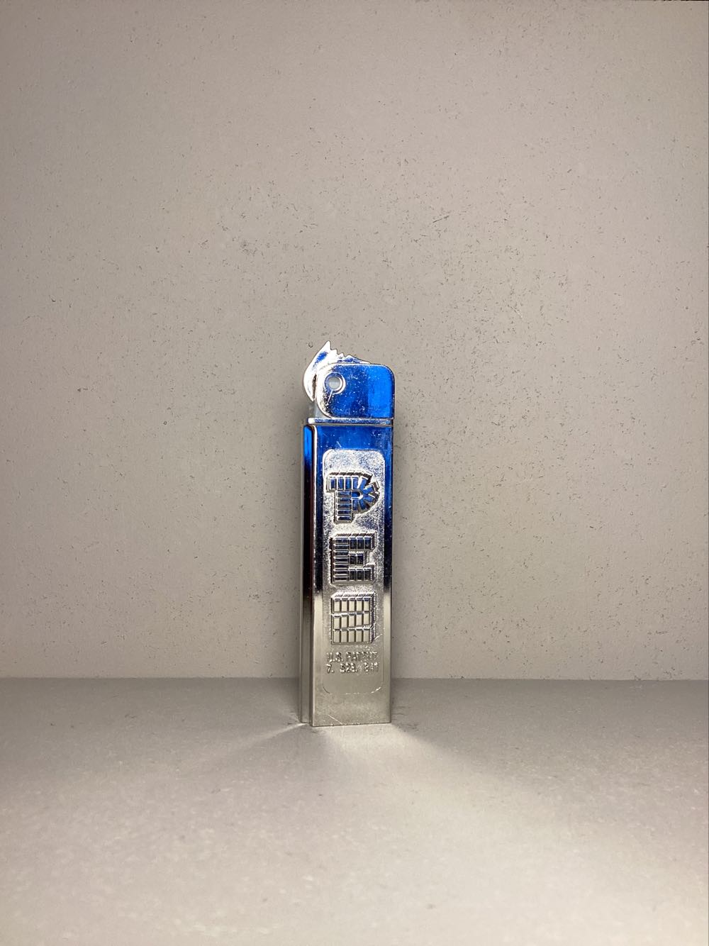 Regular- Silver Glow (Reguler B) - REGULARS pez collectible - Main Image 2