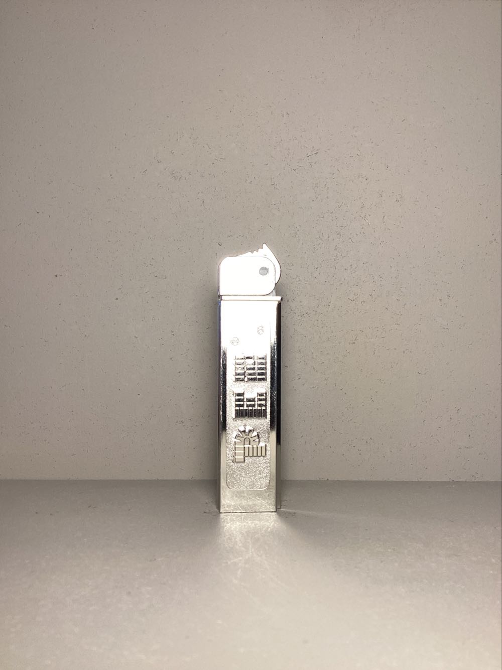 Regular- Silver Glow (Reguler B) - REGULARS pez collectible - Main Image 4