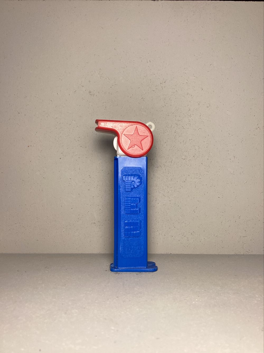 Coach Whistle A White/red - Whistles pez collectible - Main Image 2