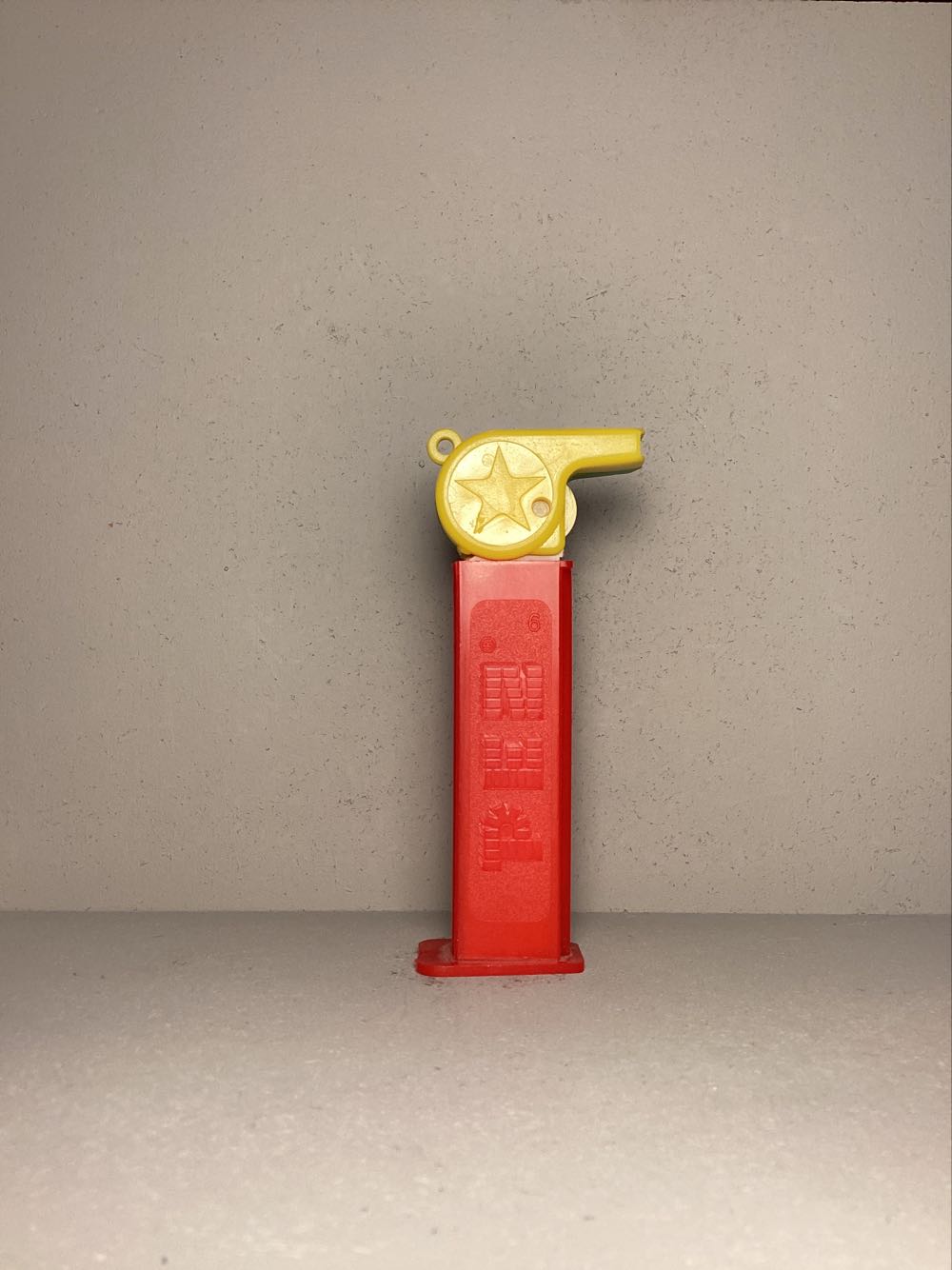 Whistle- Coach- Whistle A - Whistles pez collectible - Main Image 4