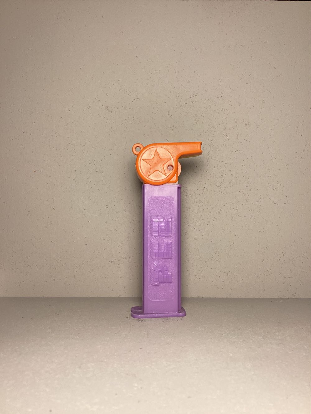 Coach Whistle A Orange/yellow - Whistles pez collectible - Main Image 4