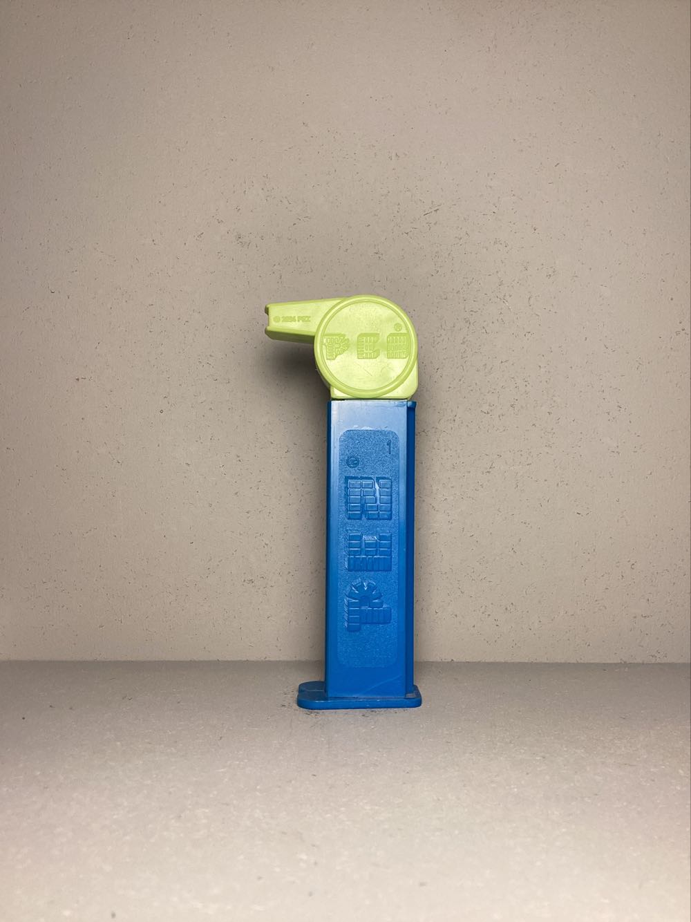 Whistle- Coach- Whistle B - Whistles pez collectible - Main Image 4