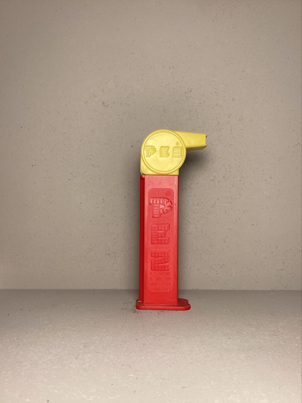 Whistle- Coach- Whistle B - Whistles pez collectible - Main Image 2