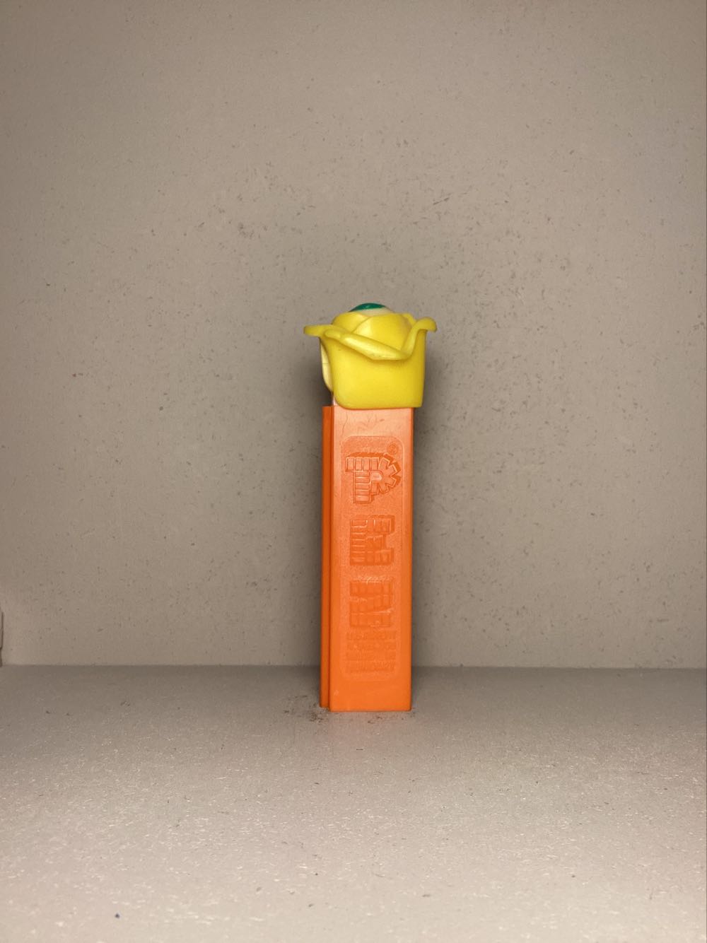 Psychedelic Flower B - Psychedelic pez collectible - Main Image 2