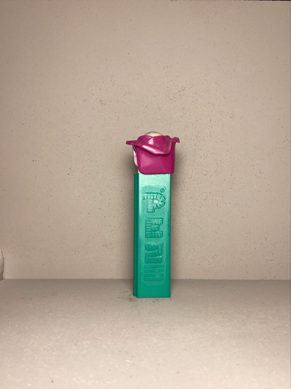 Psychedelic Flower B - Psychedelic pez collectible - Main Image 2