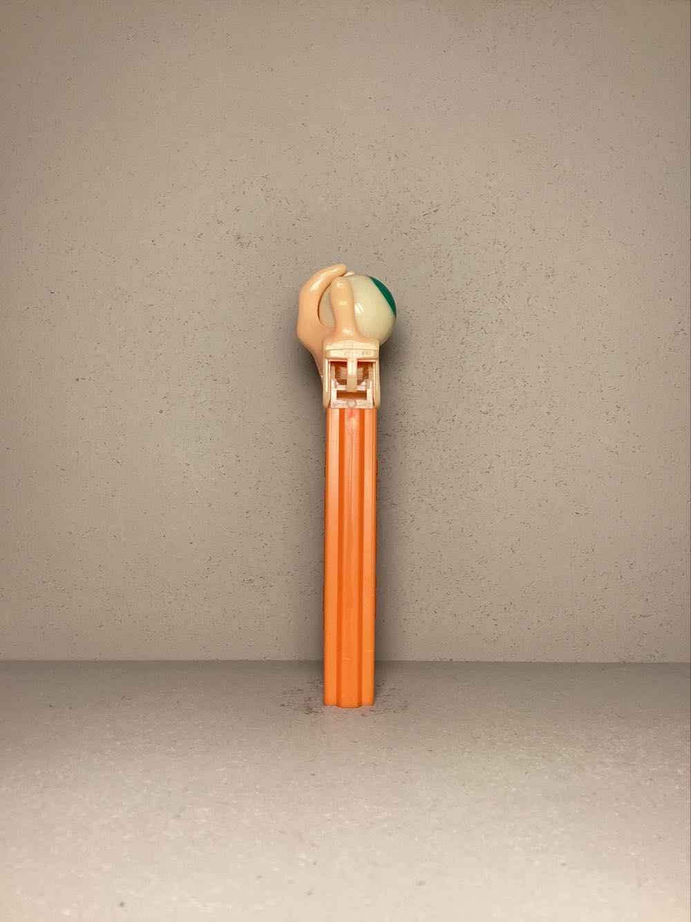 Psychedelic Eye (Hand) B - Psychedelic pez collectible - Main Image 3