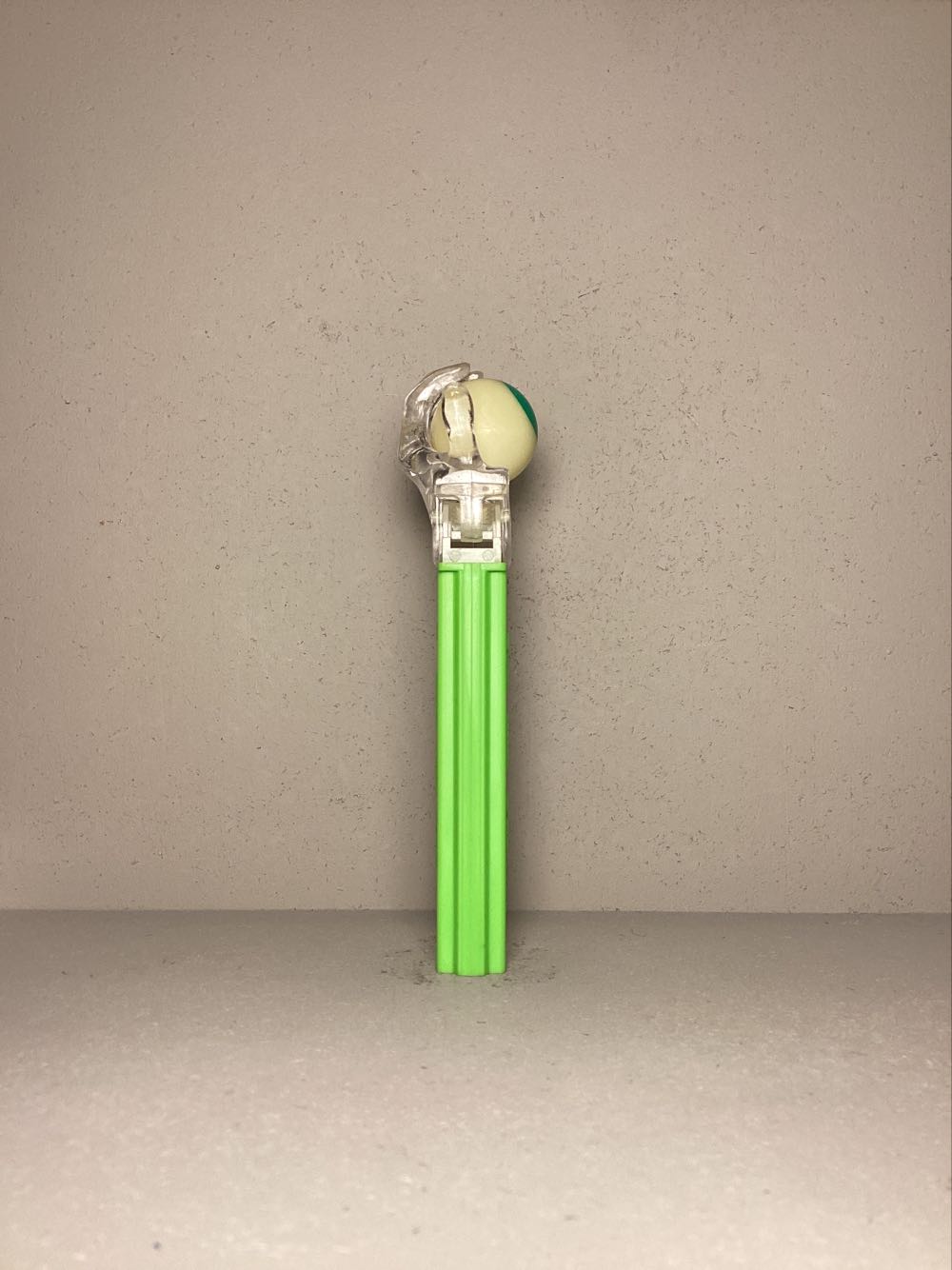 Psychedelic Eye (Hand) B - Psychedelic pez collectible - Main Image 3