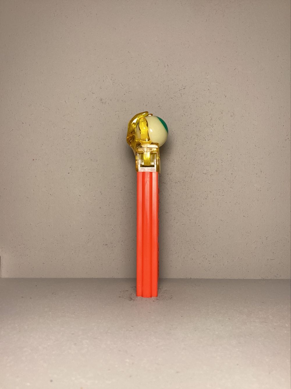 Psychedelic Eye (Hand) B - Psychedelic pez collectible - Main Image 3