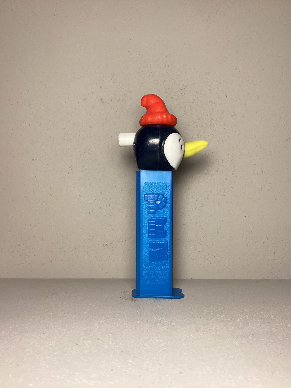 Merry Music Maker - Penguin Whistle - MERRY MUSIC MAKERS pez collectible - Main Image 2
