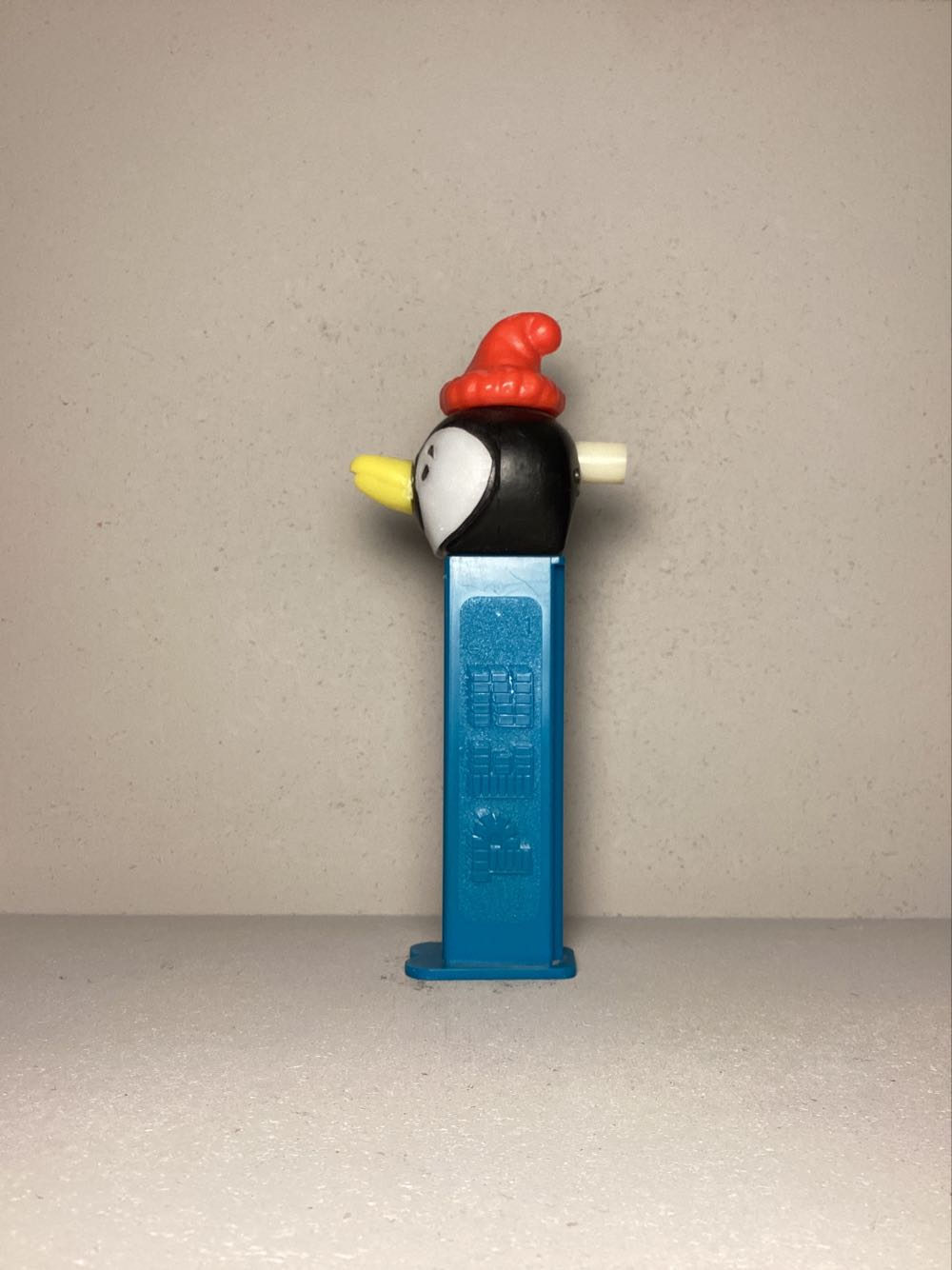Merry Music Maker - Penguin Whistle - MERRY MUSIC MAKERS pez collectible - Main Image 4