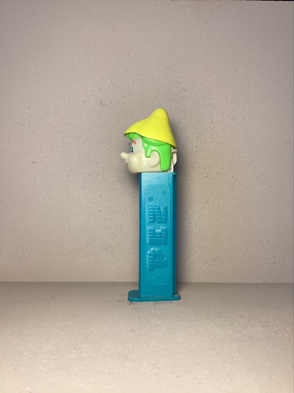 PEZ Pals - Alpine Boy - Pez Pals pez collectible - Main Image 4