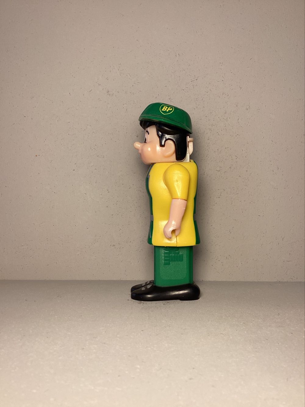 Pez Pal- British Petroleum Boy - Pez Pals pez collectible - Main Image 4