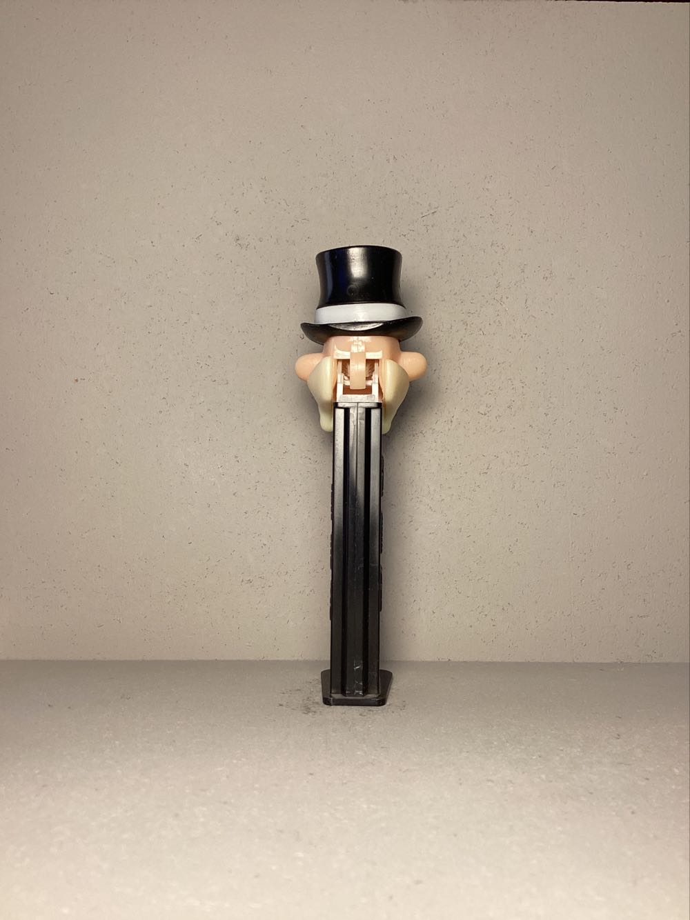 Pez Pal - Groom B Light Skin - Pez Pals pez collectible - Main Image 3