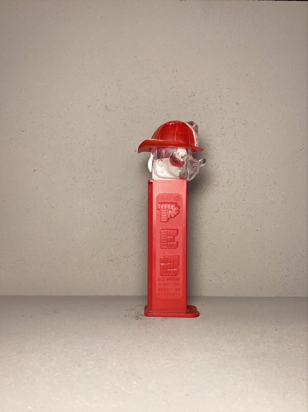 Pez Pal- Fireman B - Pez Pals pez collectible - Main Image 2