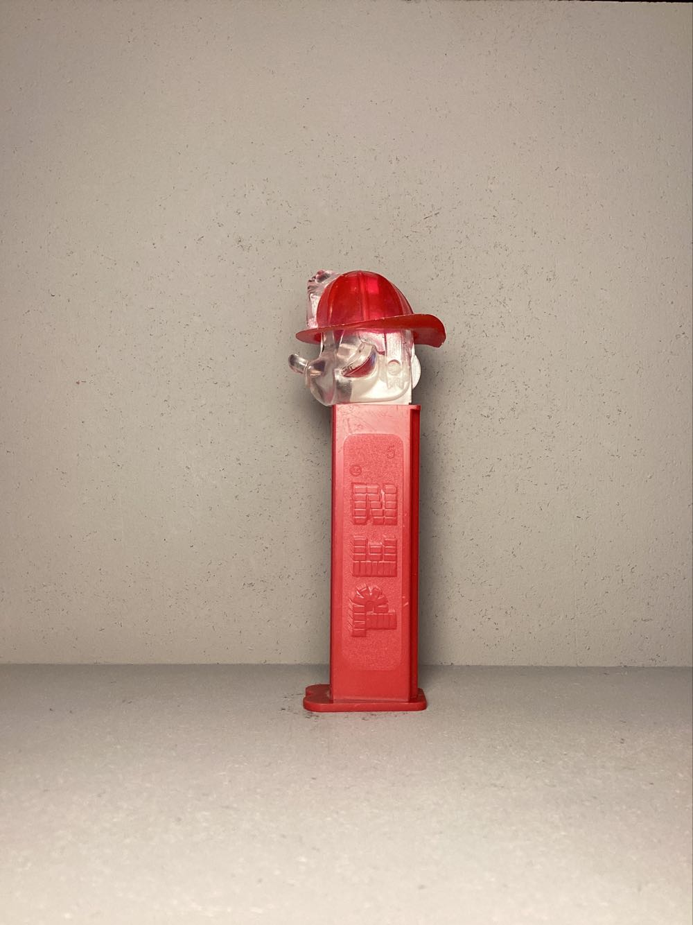 Pez Pal- Fireman B - Pez Pals pez collectible - Main Image 4