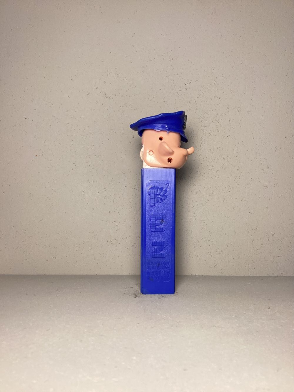 Pez Pal- Policeman A - Pez Pals pez collectible - Main Image 2