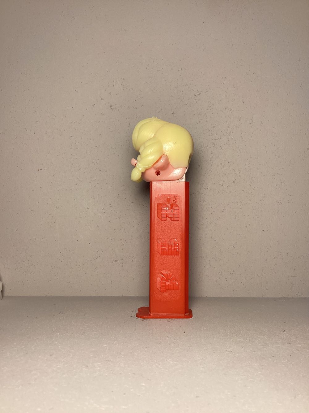 Pez Pal- Girl A - Pez Pals pez collectible - Main Image 4