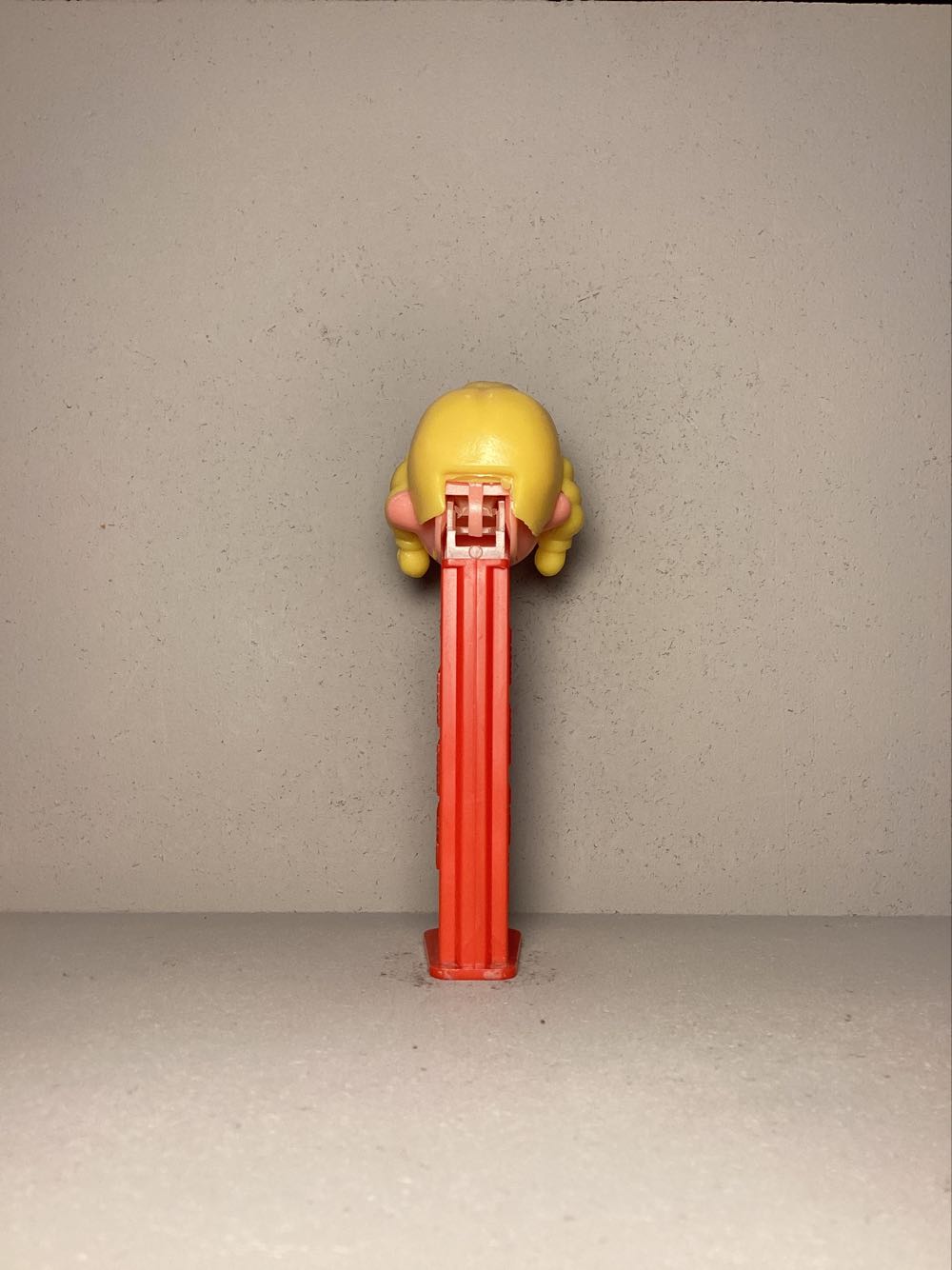 Pez Pal- Girl B, No Hole in Nose - Pez Pals pez collectible - Main Image 3