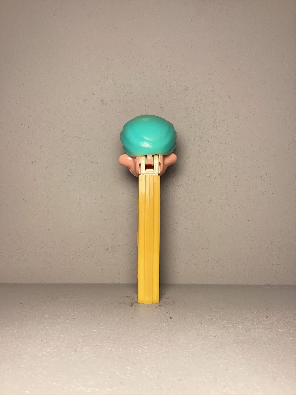 Pez Pal- Maharajah - Pez Pals pez collectible - Main Image 3