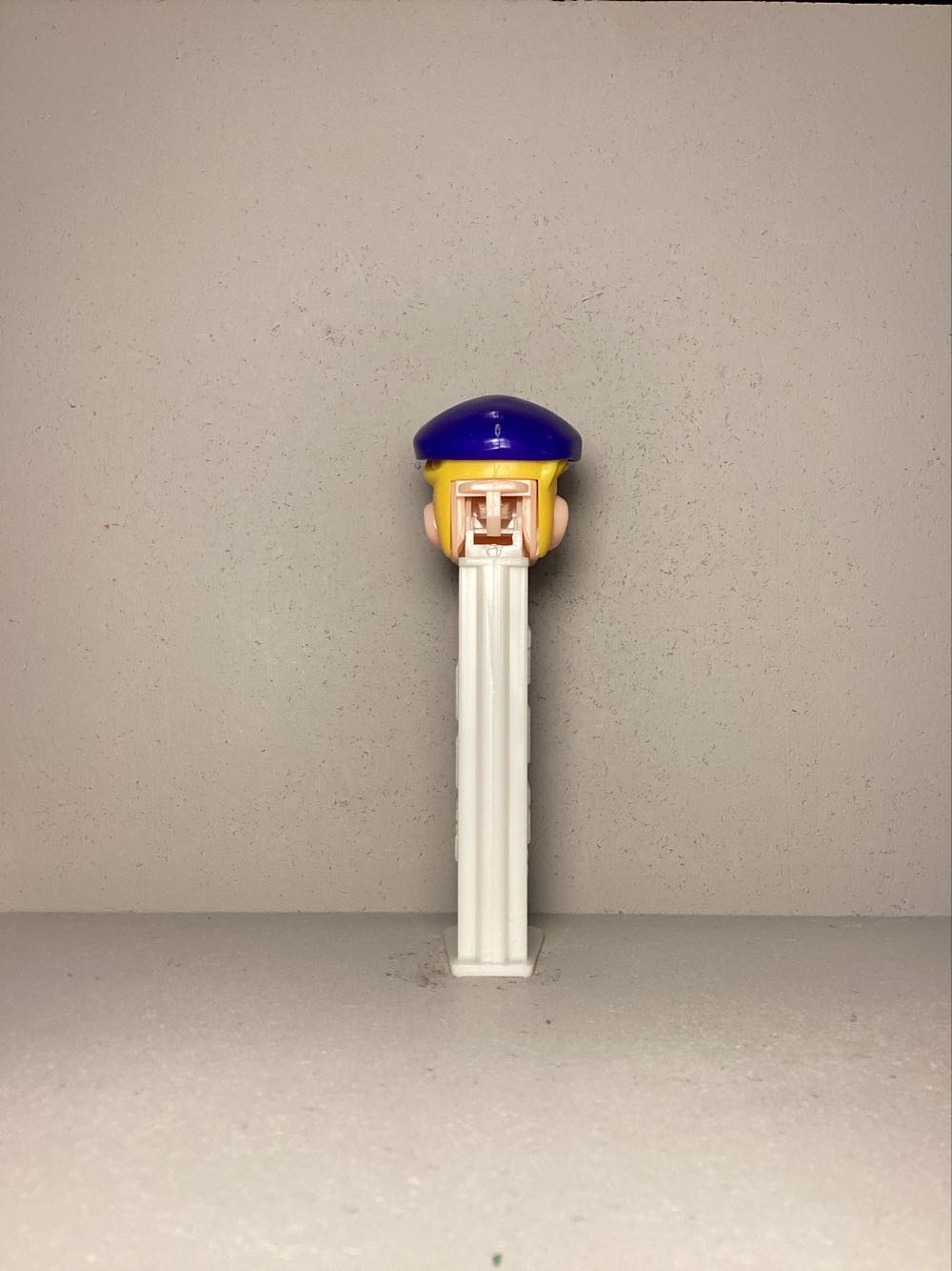 Pez Pal- Mariner - Pez Pals pez collectible - Main Image 3