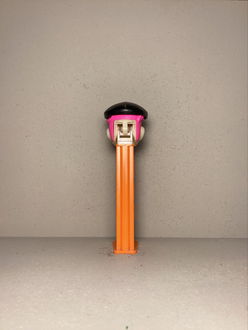 Pez Pal - Pilot Boy - Pez Pals pez collectible - Main Image 2