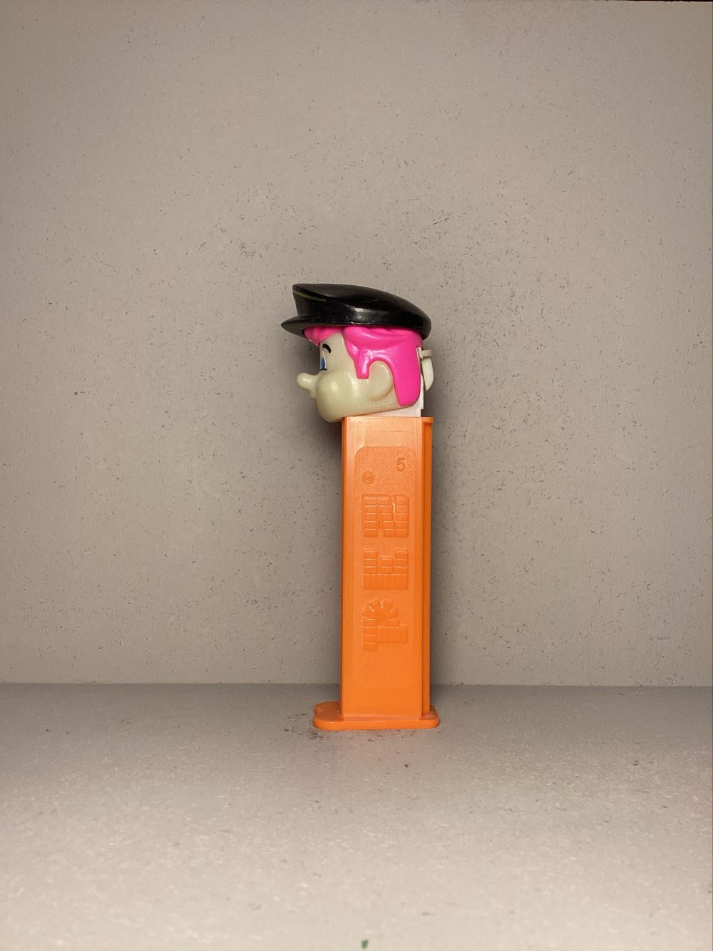 Pez Pal - Pilot Boy - Pez Pals pez collectible - Main Image 3