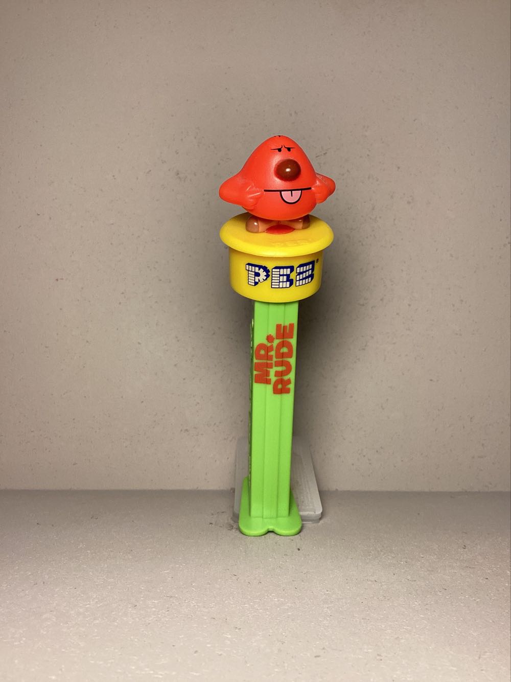 Sweets & Snacks 2025 Presenter Girl