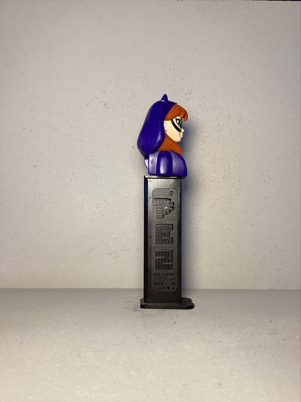 Super Heroes- Girls DC- Batgirl - Licenced Characters pez collectible - Main Image 2
