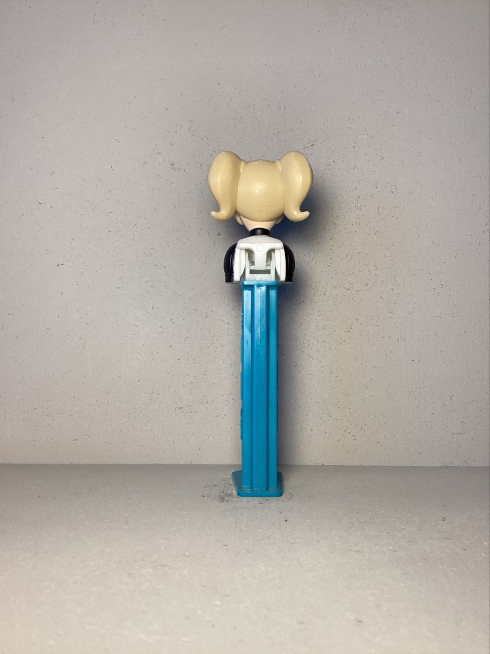 Super Heroes Girls - Harley Quinn - Licenced Characters pez collectible - Main Image 3