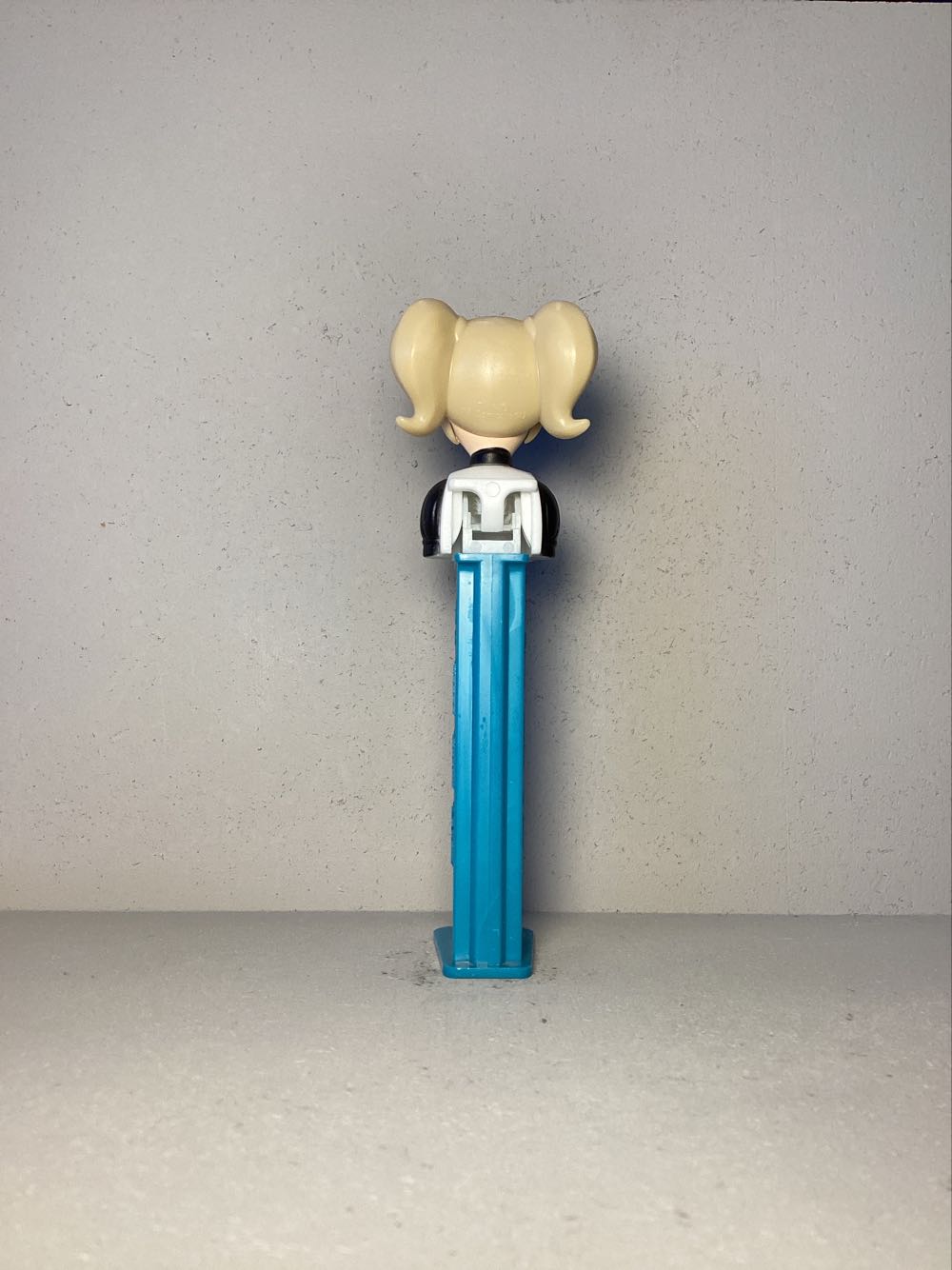 Super Heroes- Girls DC- Harley Quinn - Licenced Characters pez collectible - Main Image 3