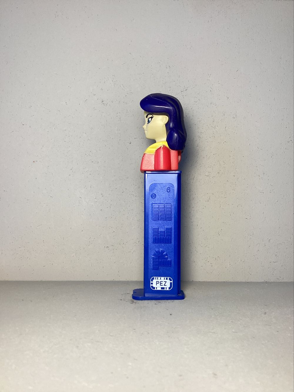 Super Heroes- Girls DC- Wonder Woman - Licenced Characters pez collectible - Main Image 4