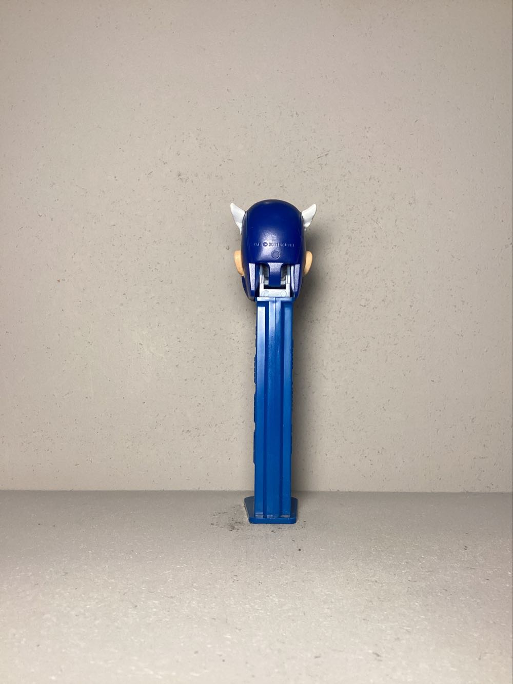 Super Heroes& Villains- Captain America B - Licenced Characters pez collectible - Main Image 3