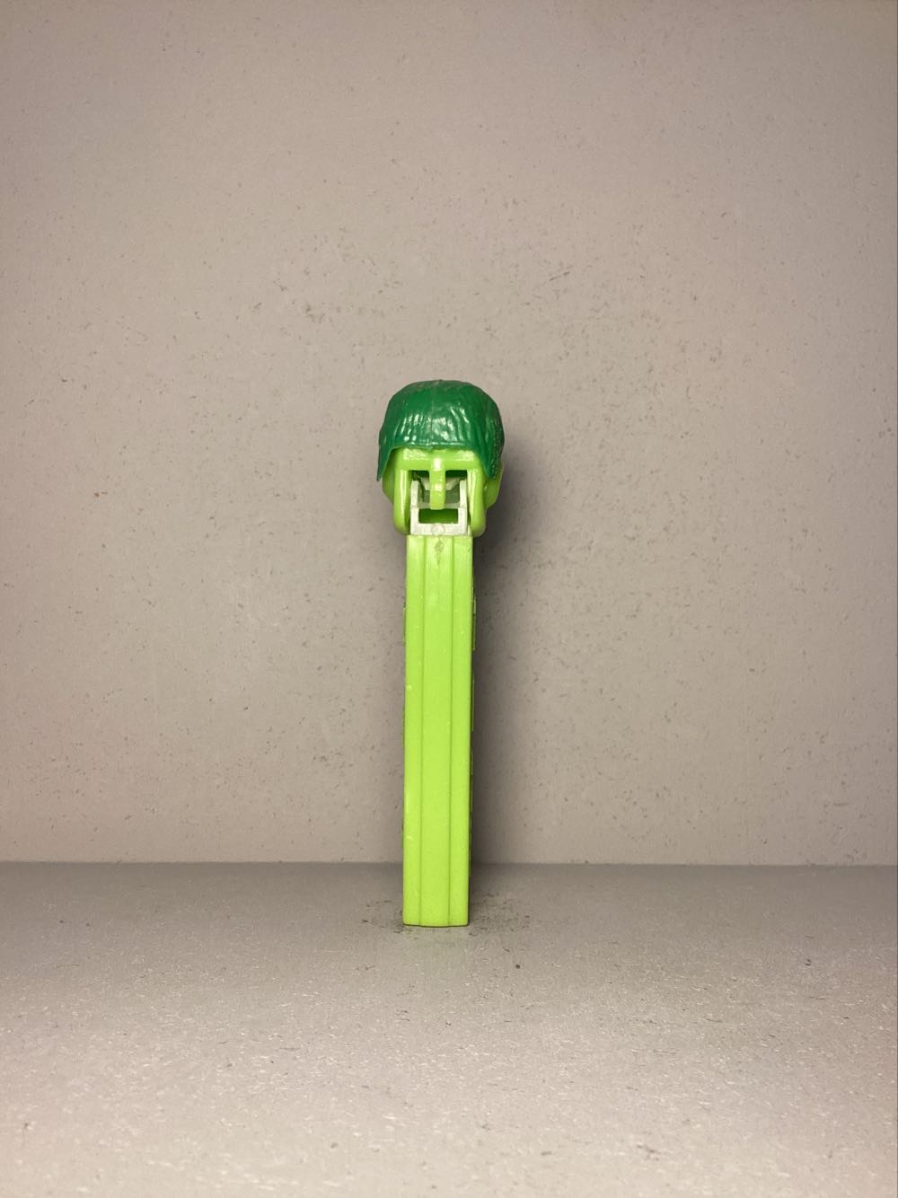 Super Heroes & Villains, Marvel- Hulk A - Licenced Characters pez collectible - Main Image 3