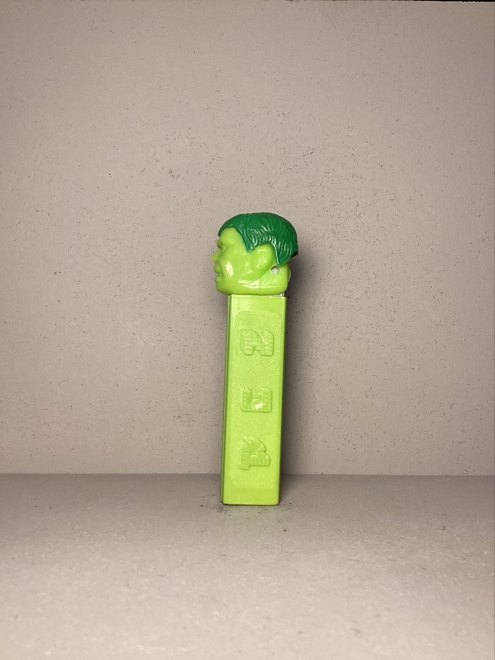 Super Heroes & Villains, Marvel- Hulk A - Licenced Characters pez collectible - Main Image 4