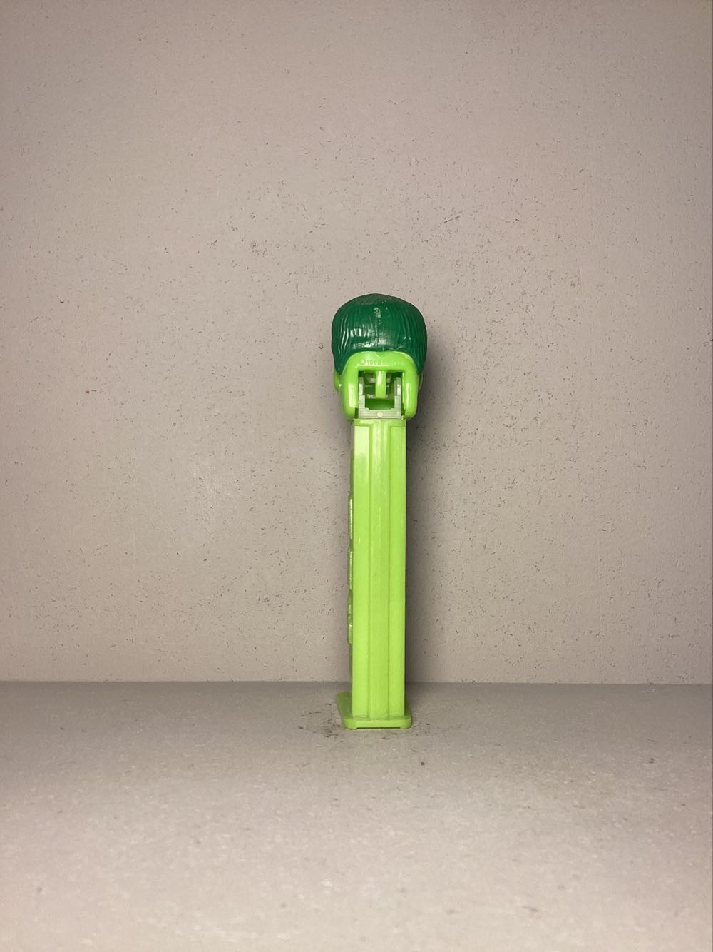 Super Heroes & Villains, Marvel- Hulk B - Licenced Characters pez collectible - Main Image 3