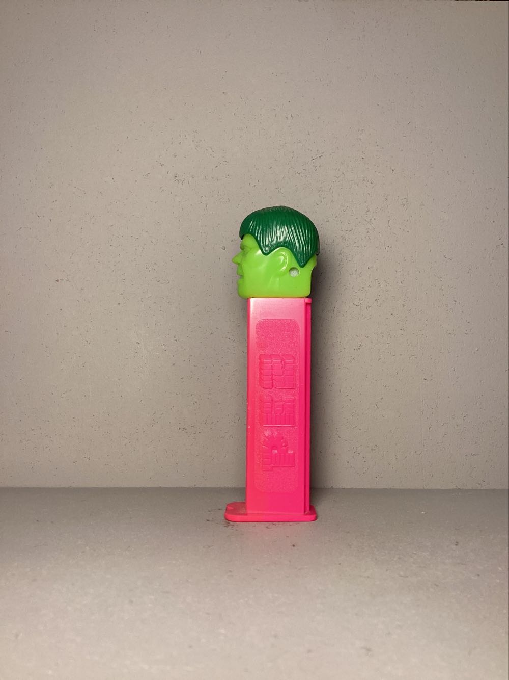 Super Heroes & Villains, Marvel- Hulk B - Licenced Characters pez collectible - Main Image 4