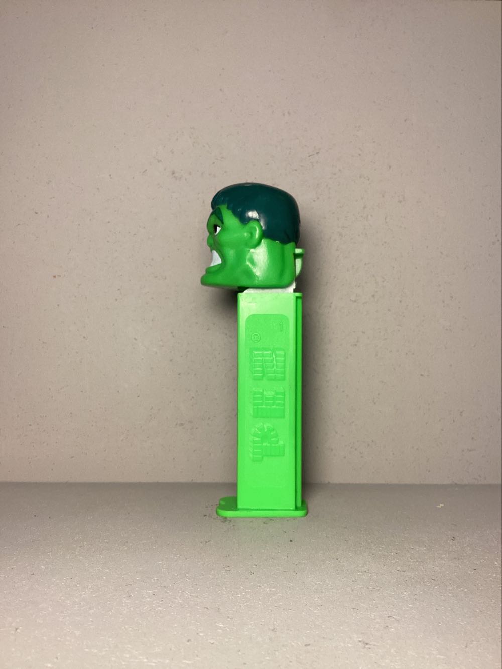 Super Heroes & Villains, Marvel- Hulk C - Licenced Characters pez collectible - Main Image 4