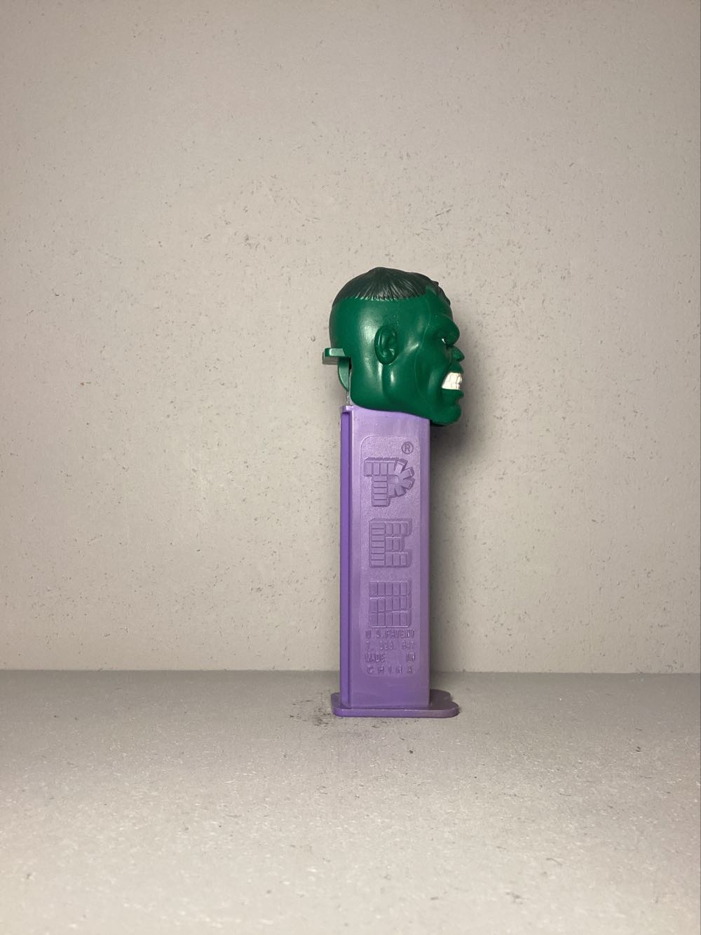 Super Heroes & Villains, Marvel- Hulk D - Licenced Characters pez collectible - Main Image 2