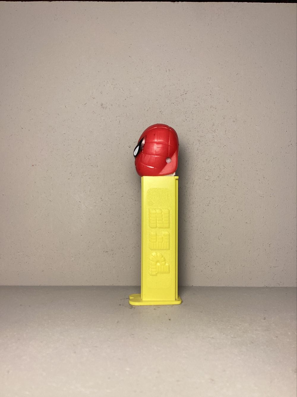 Super Heroes & Villains- Spiderman B - Licenced Characters pez collectible - Main Image 4