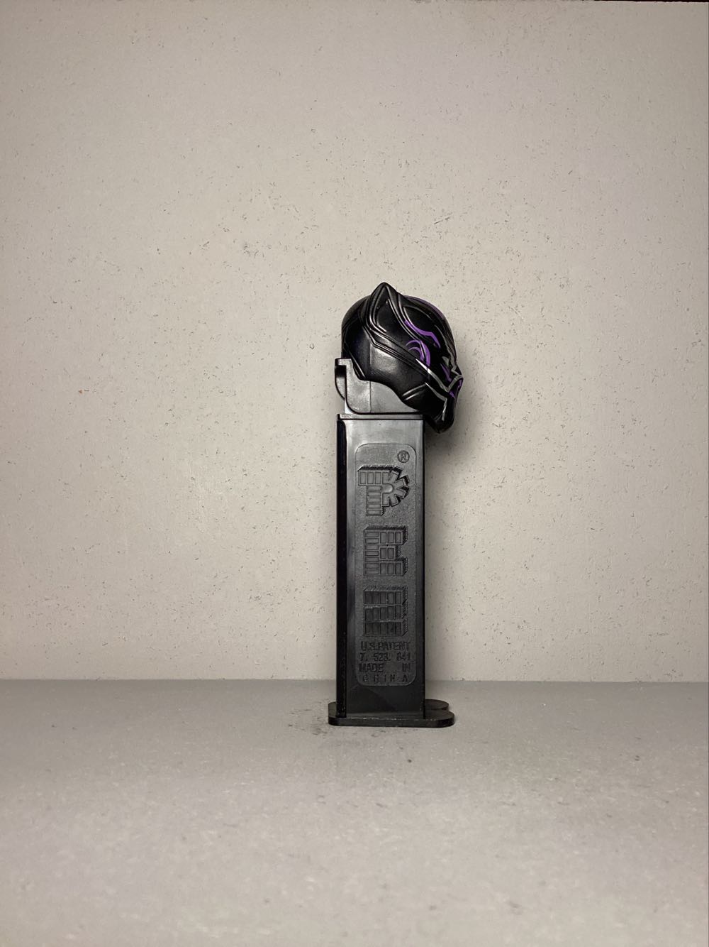 Super Heroes & Villains, Marvel- Black Panther (Purple) - Licenced Characters pez collectible - Main Image 2