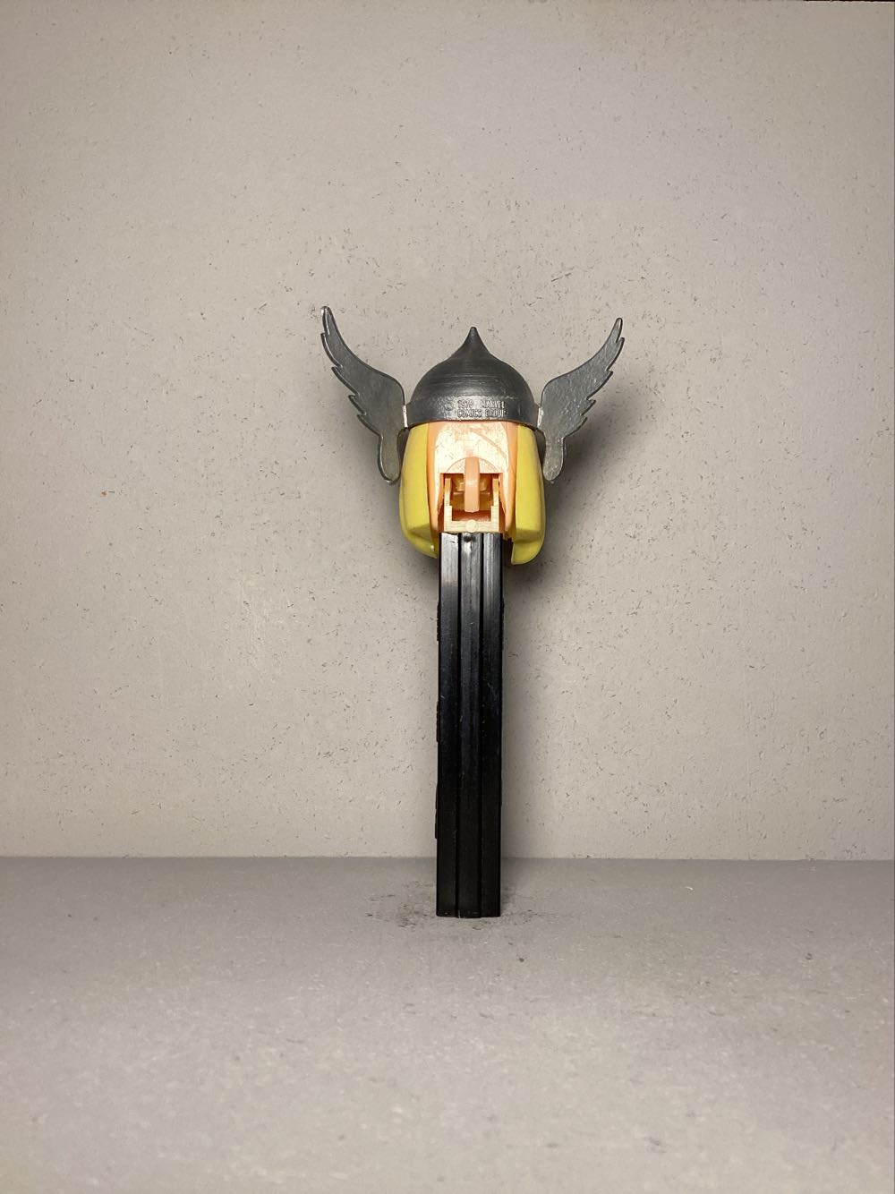 Super Heroes & Villains, Marvel- Thor A - Licenced Characters pez collectible - Main Image 3
