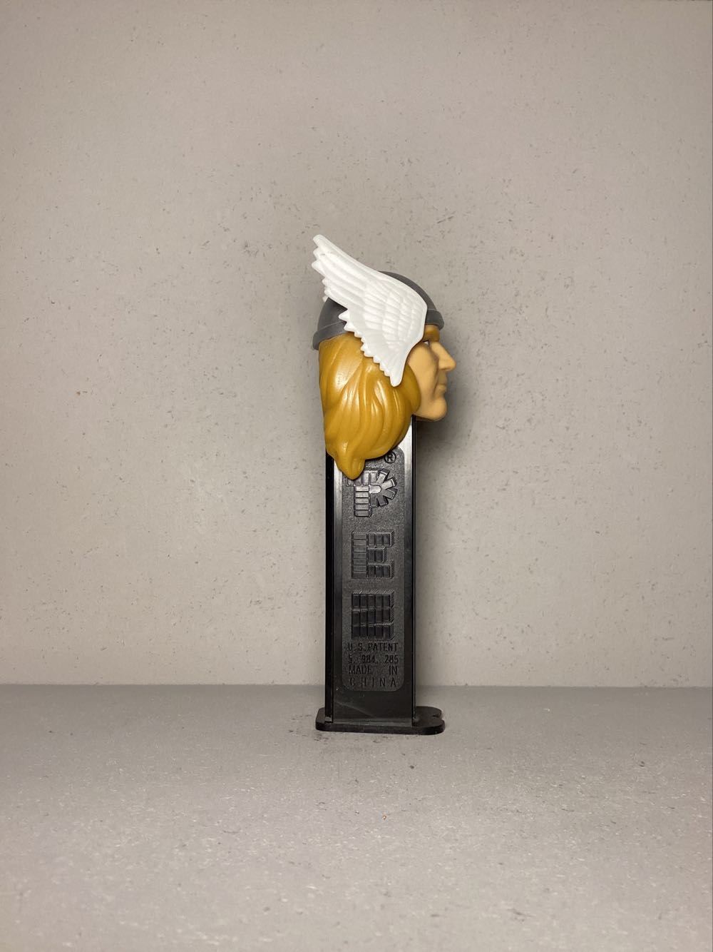 Super Heroes & Villains, Marvel- Thor B - Licenced Characters pez collectible - Main Image 2