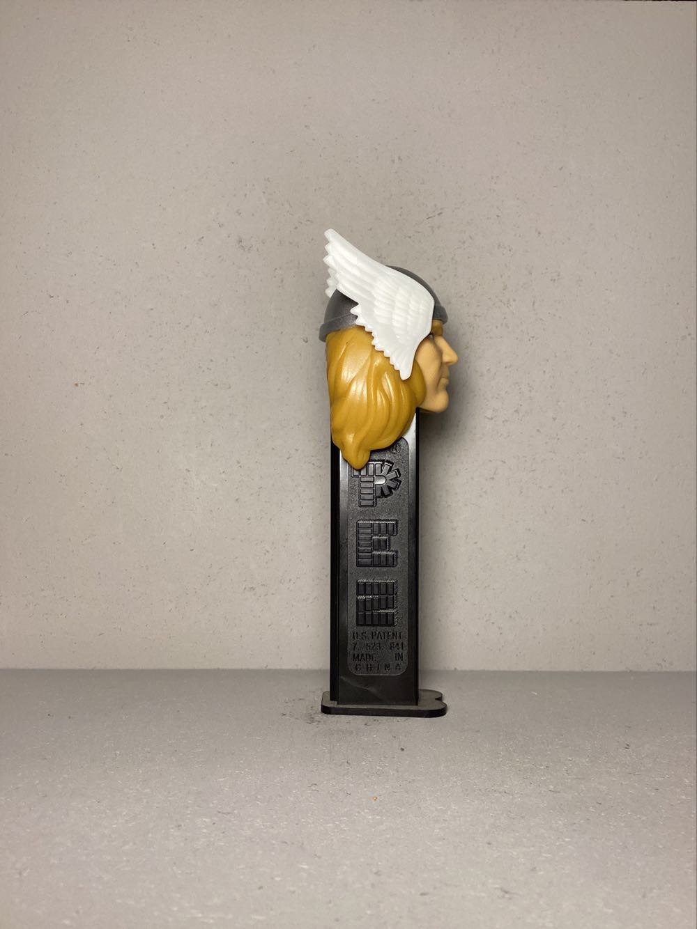 Super Heroes & Villains, Marvel- Thor B - Licenced Characters pez collectible - Main Image 2