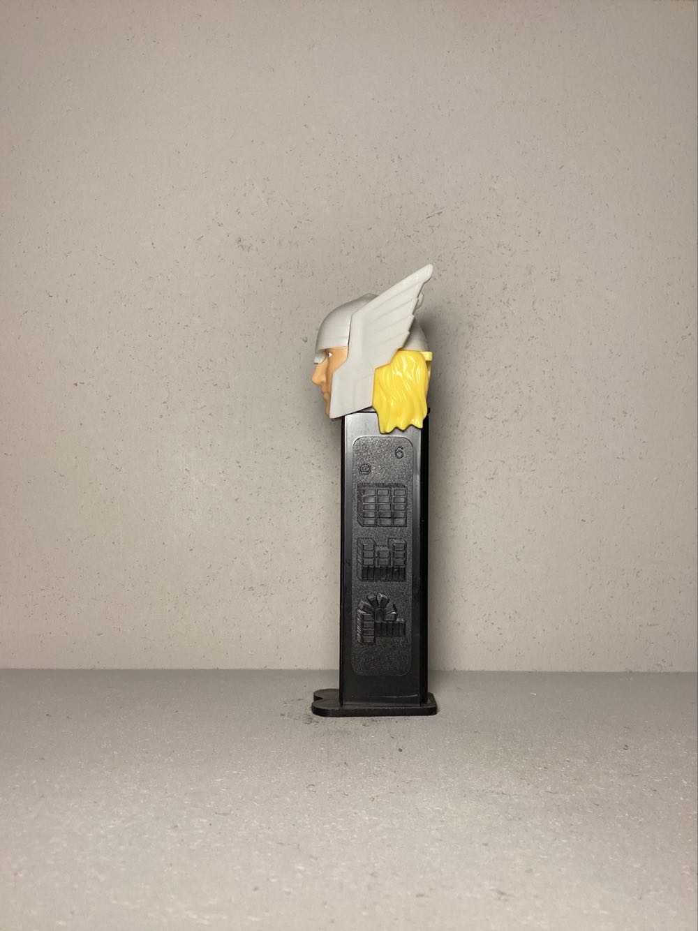 Super Heroes & Villains, Marvel- Thor C - Licenced Characters pez collectible - Main Image 4